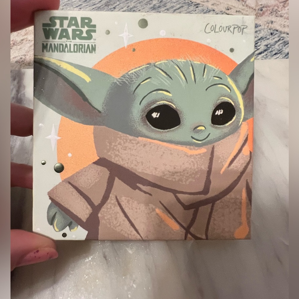 Star Wars the mandalorian Colourpop eyeshadow palette the child